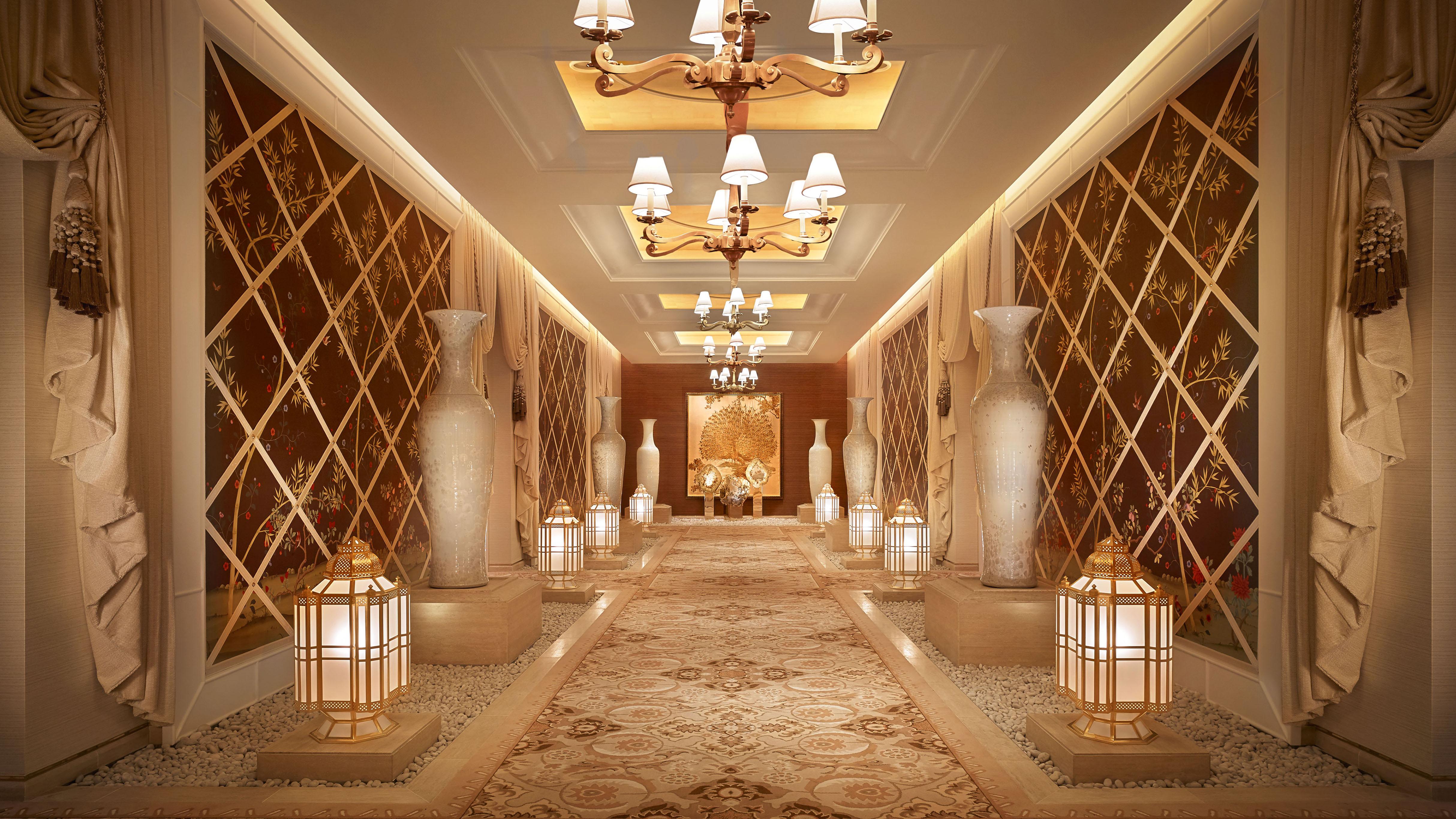 Encore Boston Harbor Everett Luaran gambar The interior of the hotel